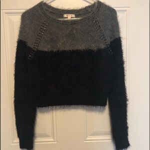 Jorya sweater